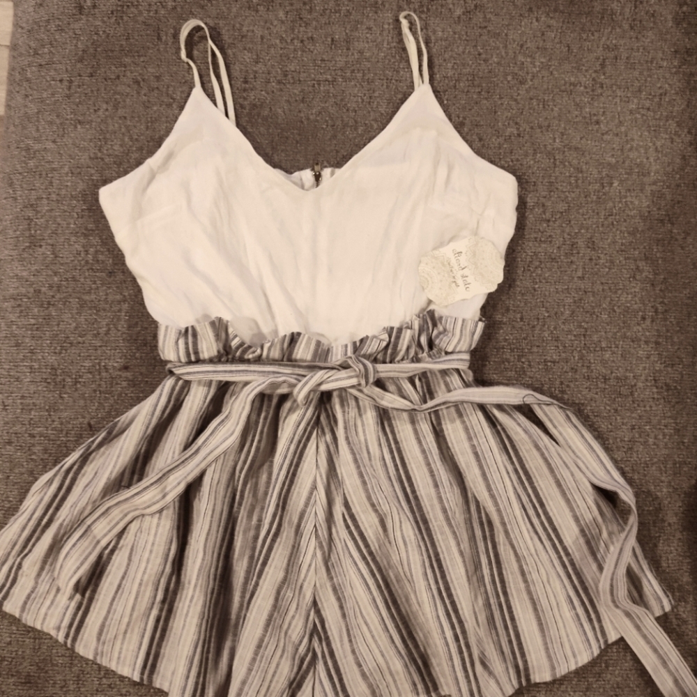 NWT Altar'd State short jumpsuit Size Large